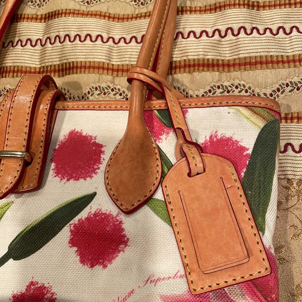 Dooney Bourke Cindy Lilly Bag, Brown Leather,
Canvas, Tote Preppy Classic Purse - Picture 11 of 15